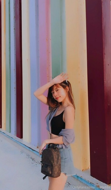 roselle888 star exclusive photo