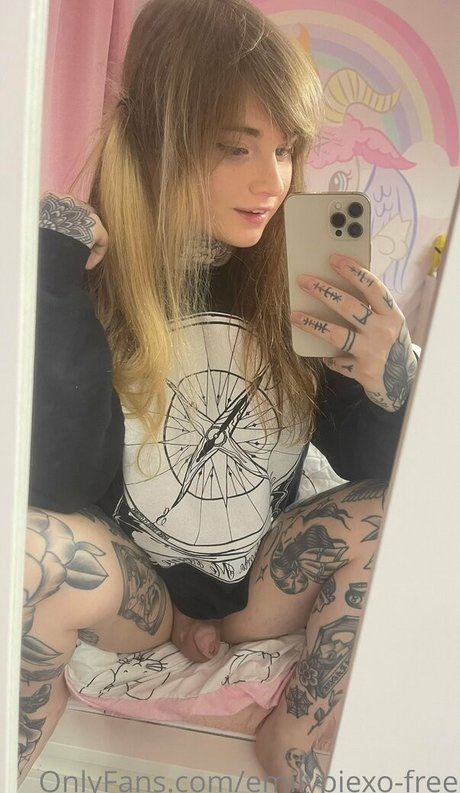 emilypiexo free hd model image