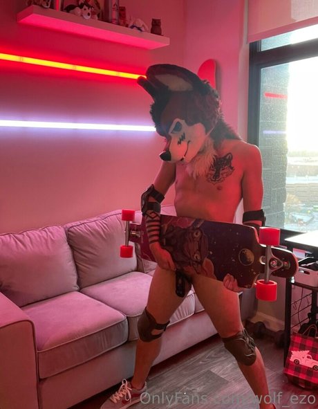 wolf ezo Profile pic