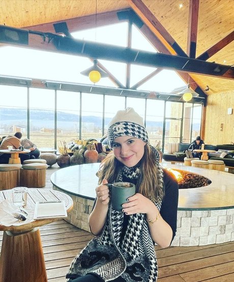 Sami Gayle exclusive model img