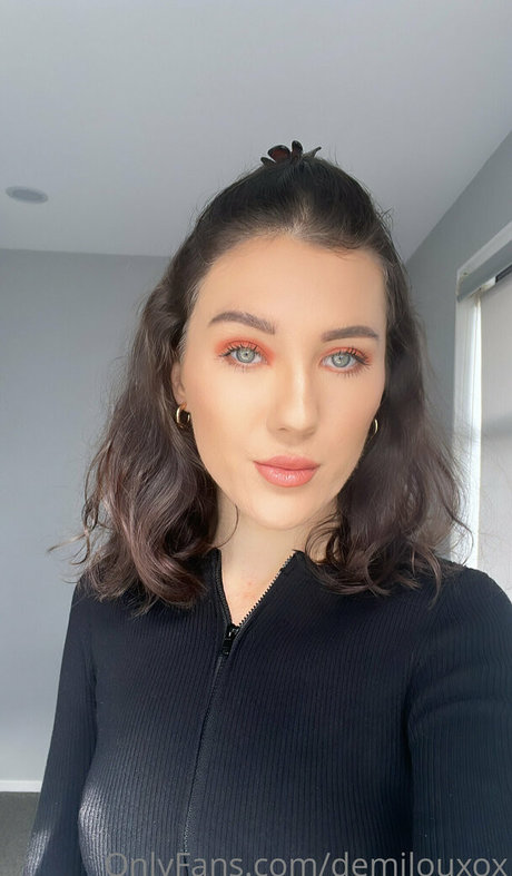 demilouxox erotic actress archive