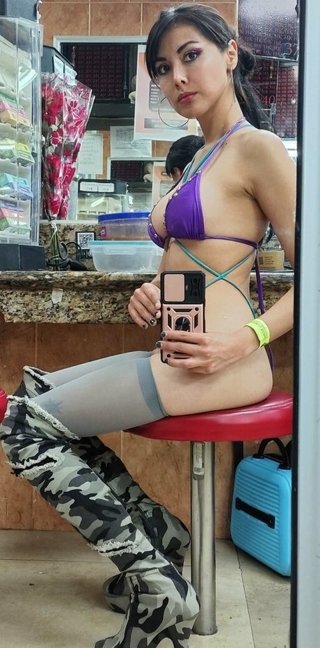 Lyspractice exclusive pornstar pic