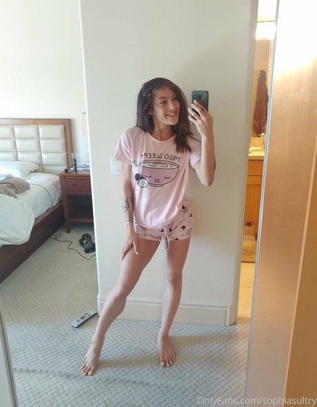 sophiasultry star porn galleries