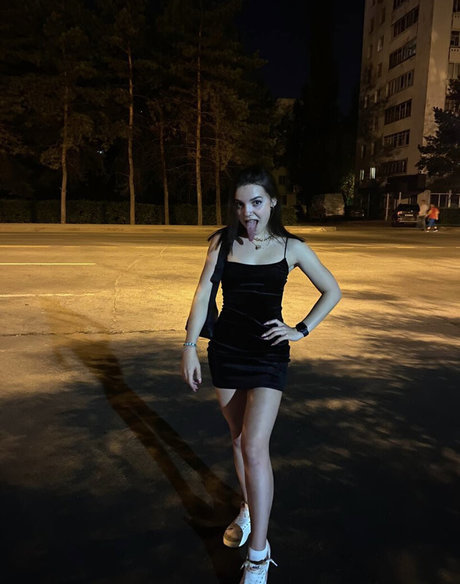 Radmila Maro exclusive pornstar img