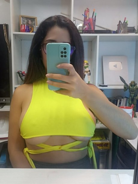 Vivi Becerra adult star photos