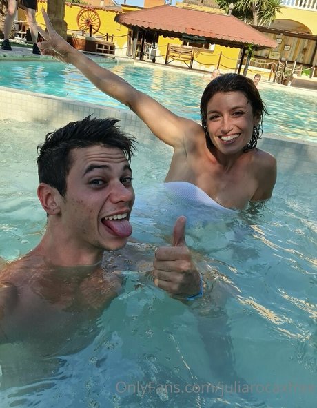 juliarocaxfree pornstar naked photo