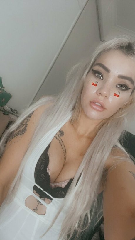 certifiedfreak6daysaweek star porn picture