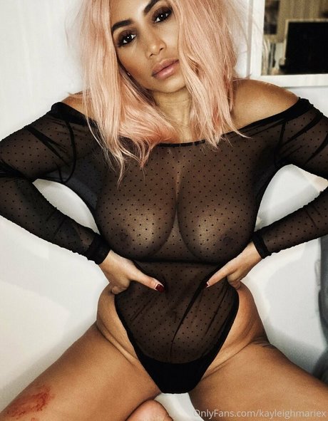 Kayleigh Morris beautiful actress picture