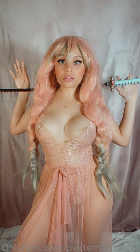 petitemagicalgirl hot actress picture