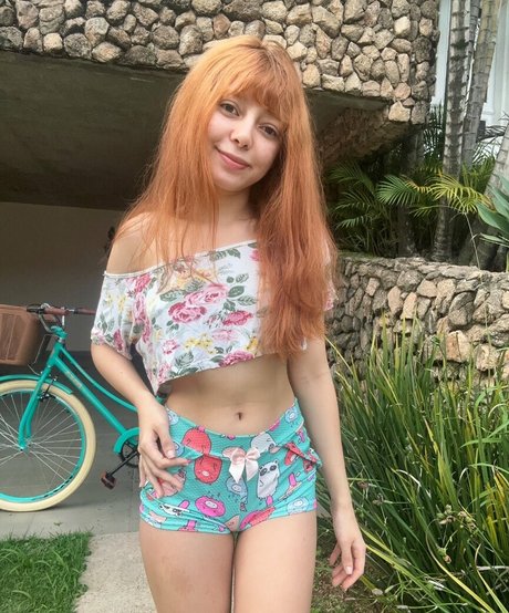 babycaroline69 erotic star img