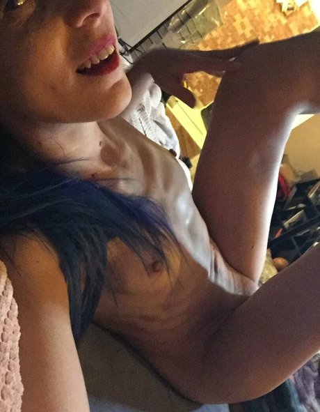 MaviSese star nude photos