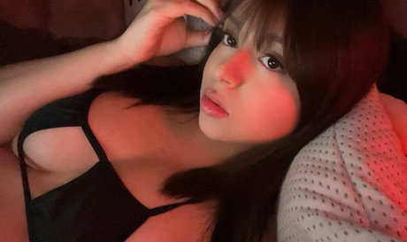 escieh pornstar pretty pics