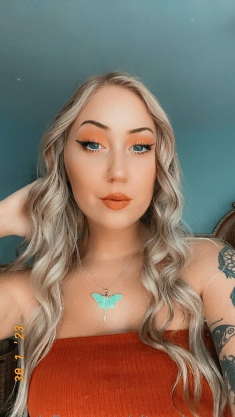 alteredgypsy model adult images