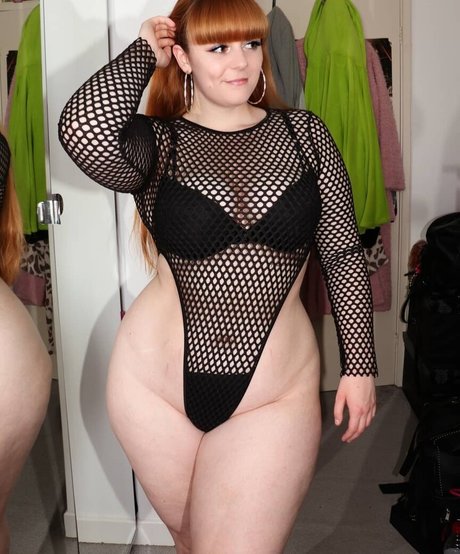 nlhfit porn model image