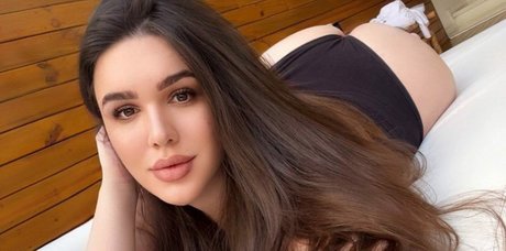 Yasmin Bianchi model perfect picture