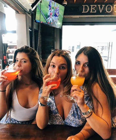 Julia G pornstar sex galleries