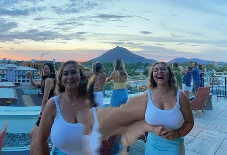 Julia G model erotic photos