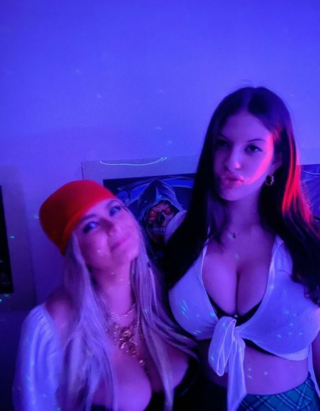 Alana Z exclusive star gallery