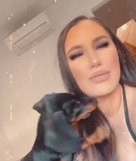 Jayme Lee star hot image