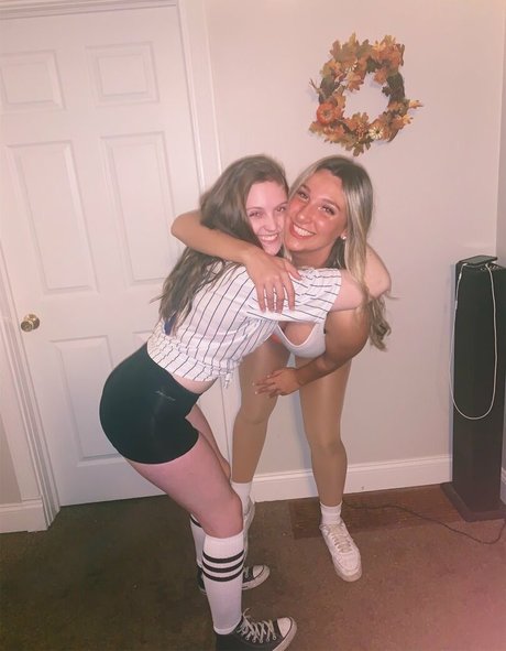 Livipip erotic star galleries