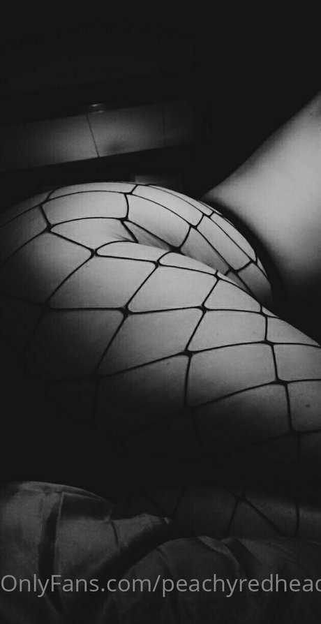 peachyredheadbabe 91 nice model picture