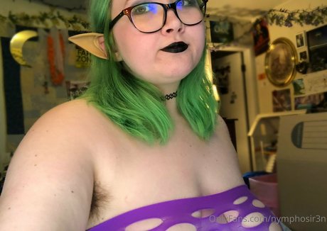 nymphosir3n model hot gallery