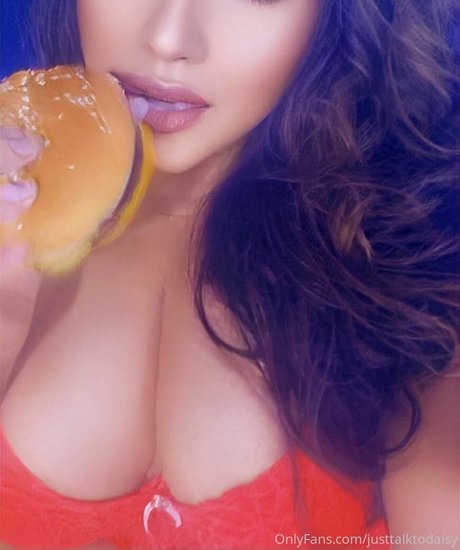 justtalktodaisy adult model img