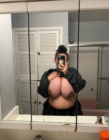 urfavvbri sexy star img