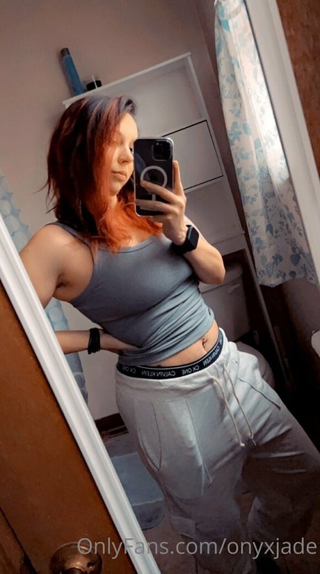 onyxjade model porn image