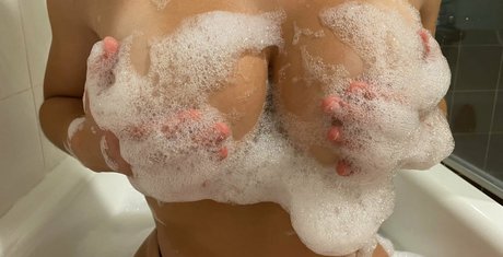 redmil model top images