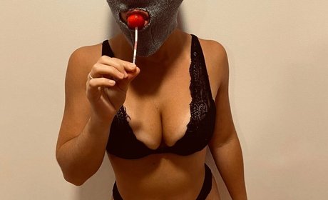 redmil pornstar hot images