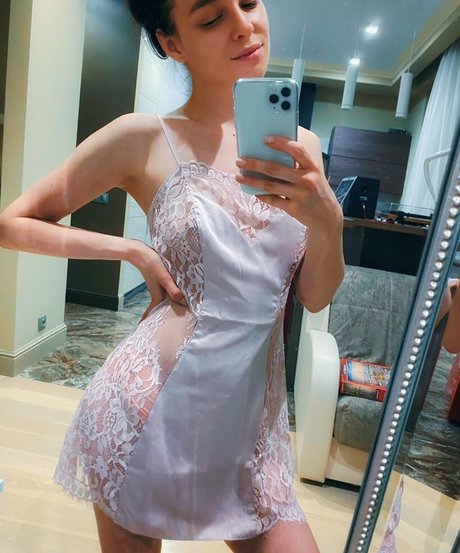 elen de len star nudes galleries