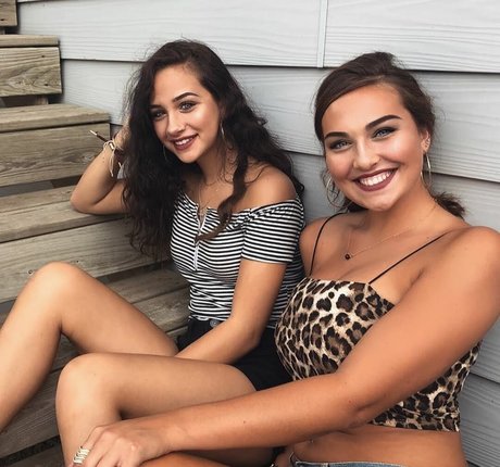 Shaylee Starr sexy pornstar photo