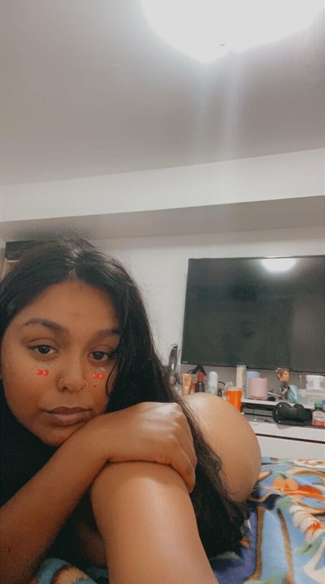 ineedsumfok exclusive pornstar photo