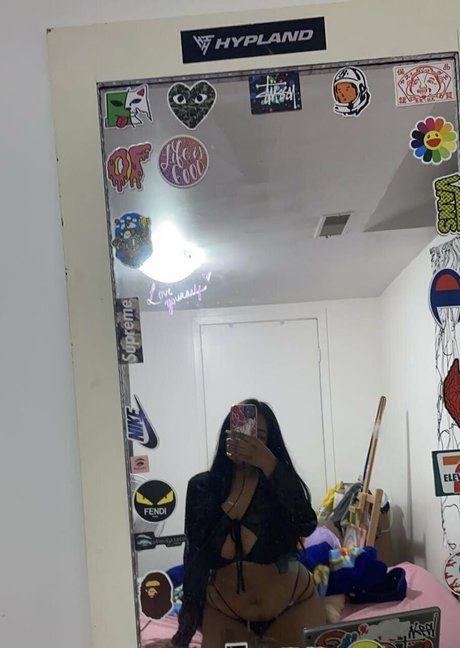 ineedsumfok Profile pic