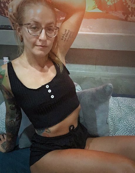 beebeefitgirl model archive