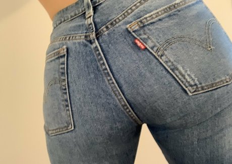 albayey beautiful actress img