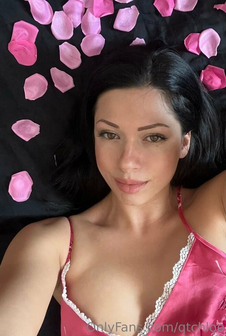 chloehoey nudes pornstar picture