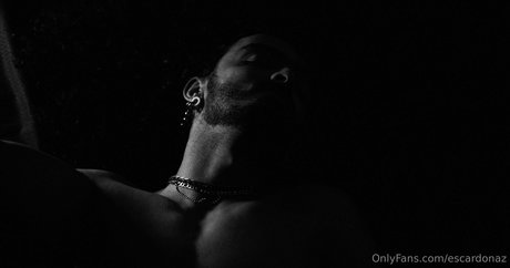 escardonaz model photos