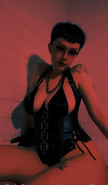 karnagequeen beautiful pornstar photo