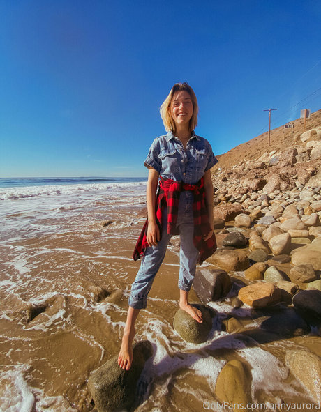 annyaurora pornstar erotic photos