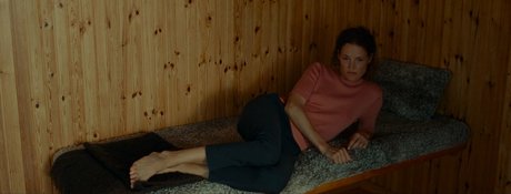 Vicky Krieps model pictures