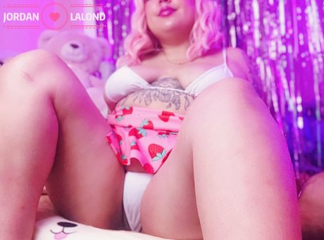 vipjordanlalond exclusive model image