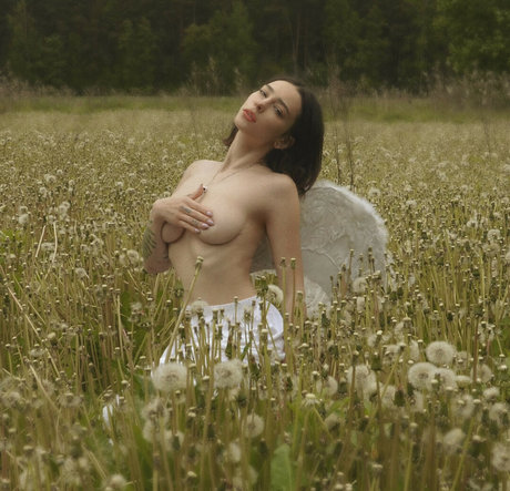 Kit Lilith erotic pornstar pics