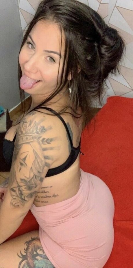 Hillary Andrade star sex pics