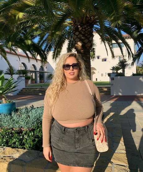 Lo Sangstaaa star porn pics