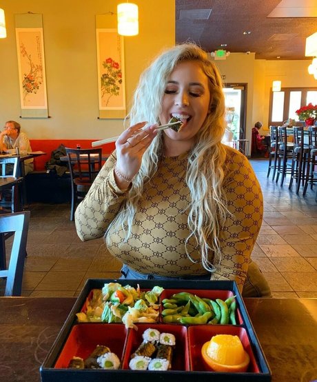 Lo Sangstaaa sex model galleries