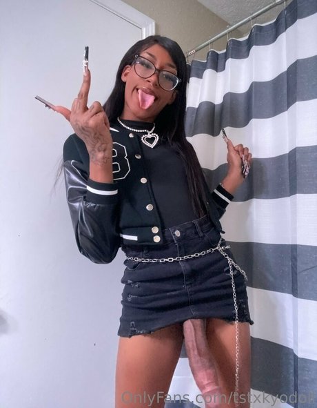 tstxkyodoll naked model pictures