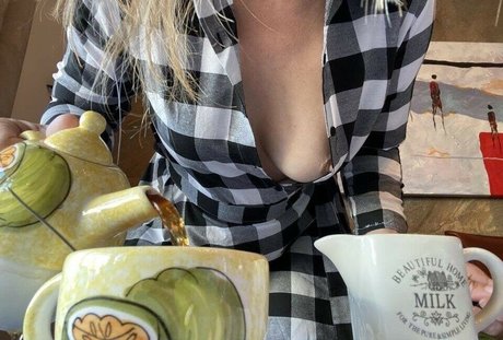 Emilyamateur high quality pornstar galleries