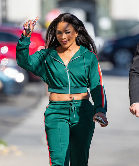 Angela Bassett star erotic img